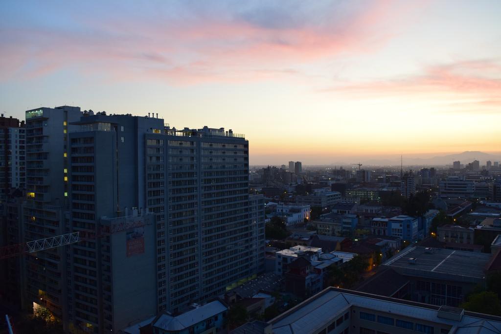 Sys Suites Lord Cochrane Santiago Exterior photo